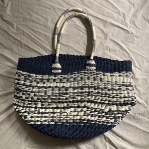 Gap woven beach bag